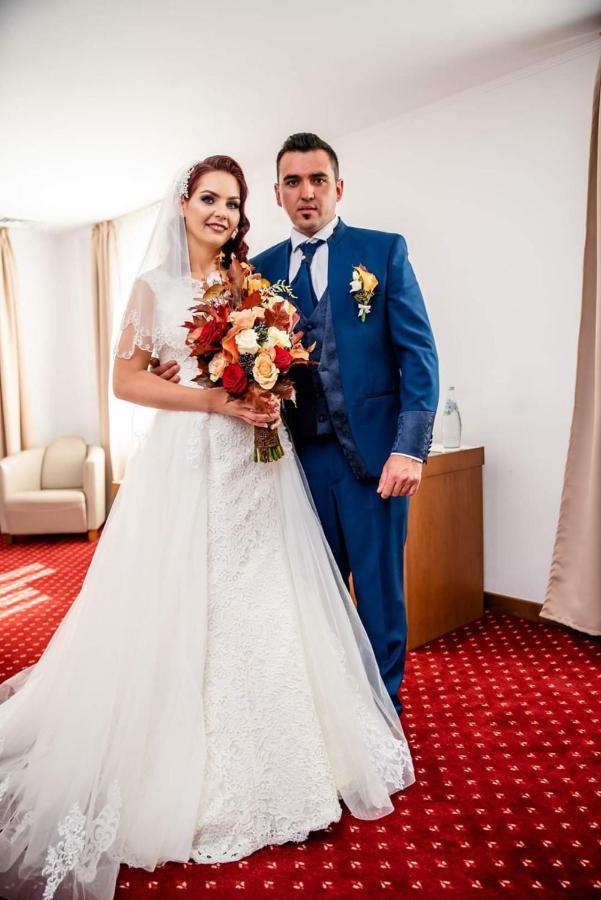 Hotel Dennis Mediaş Dış mekan fotoğraf